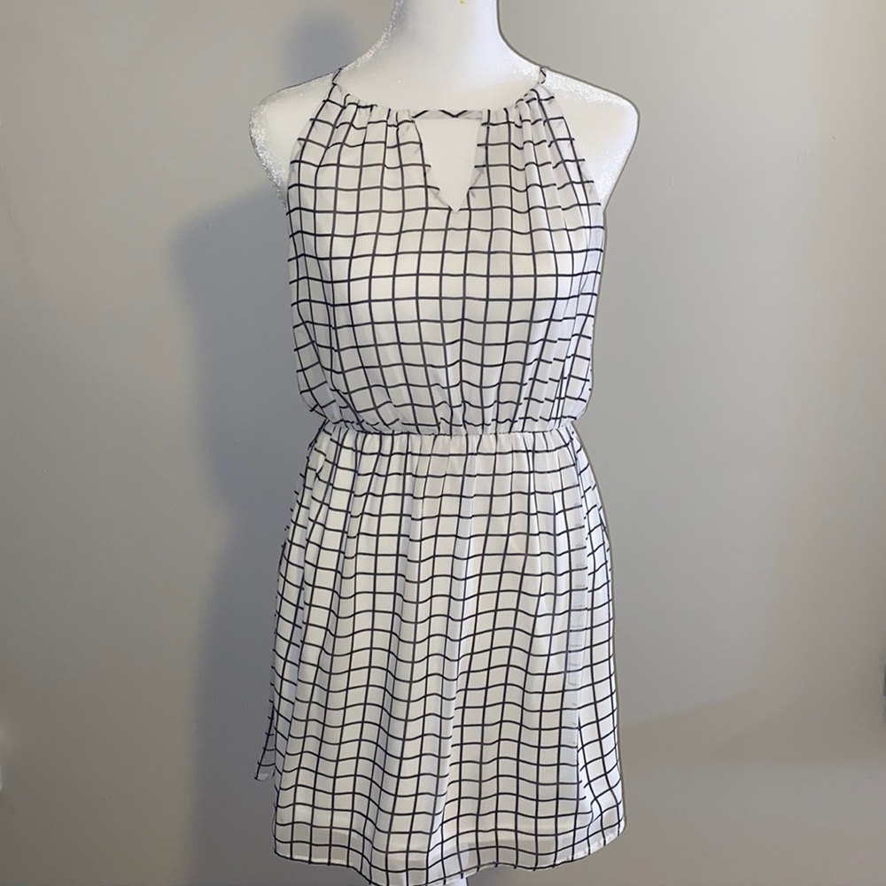 Like New! Love, Zoe! Dress! White/black! Size S!